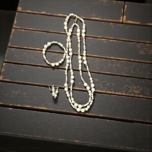 Handmade Elegant White Pearl Jewelry Set